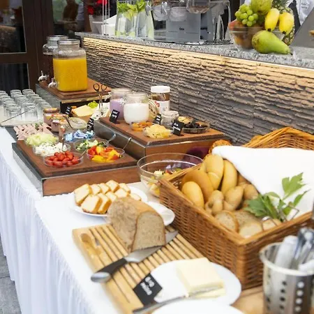 Hotel Berounka *